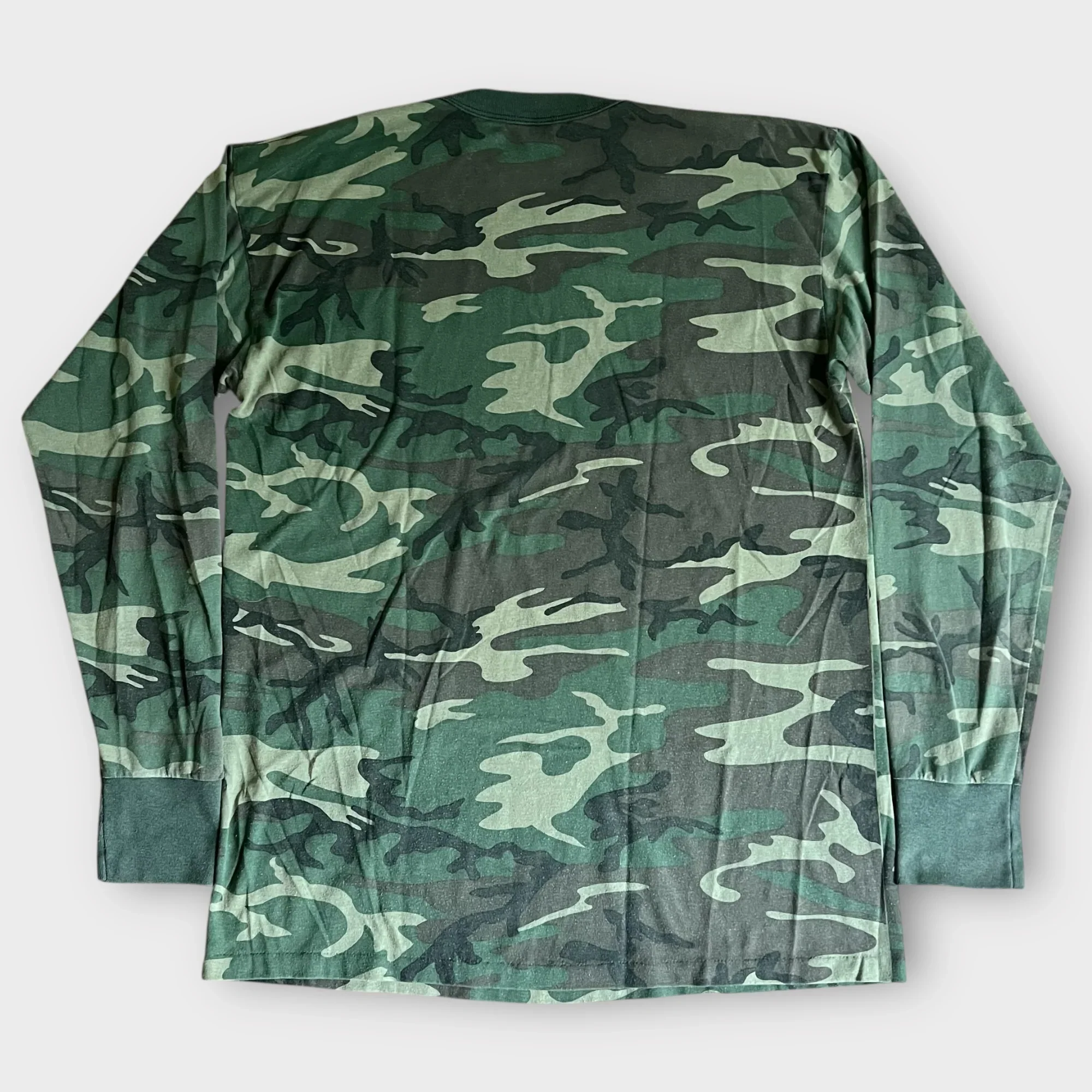 1970's Camo Army Vintage Long Sleeve Tee Shirt - Image 2