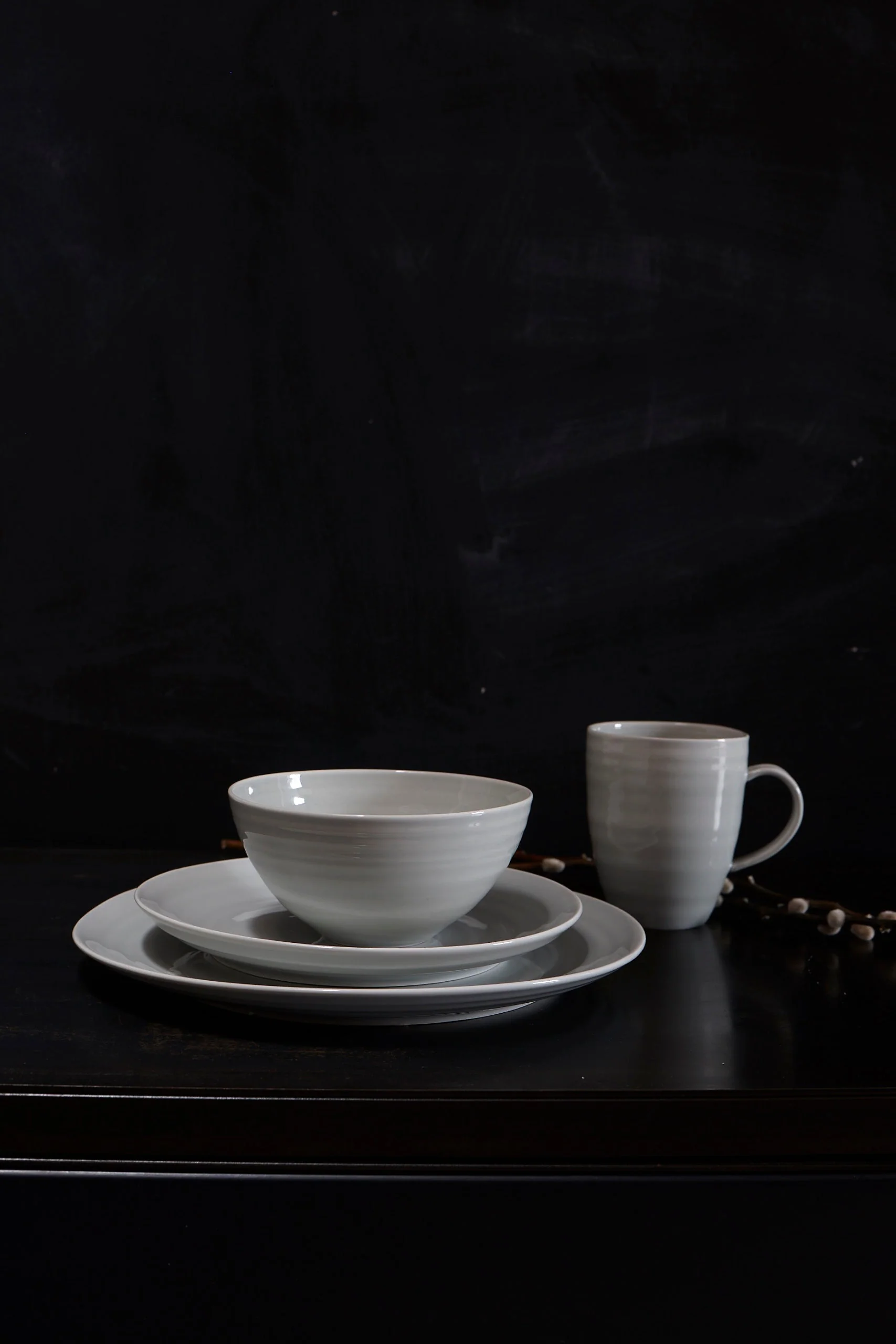 Daniel Smith Salad Plate - Set of 4 - Smoke - Image 5