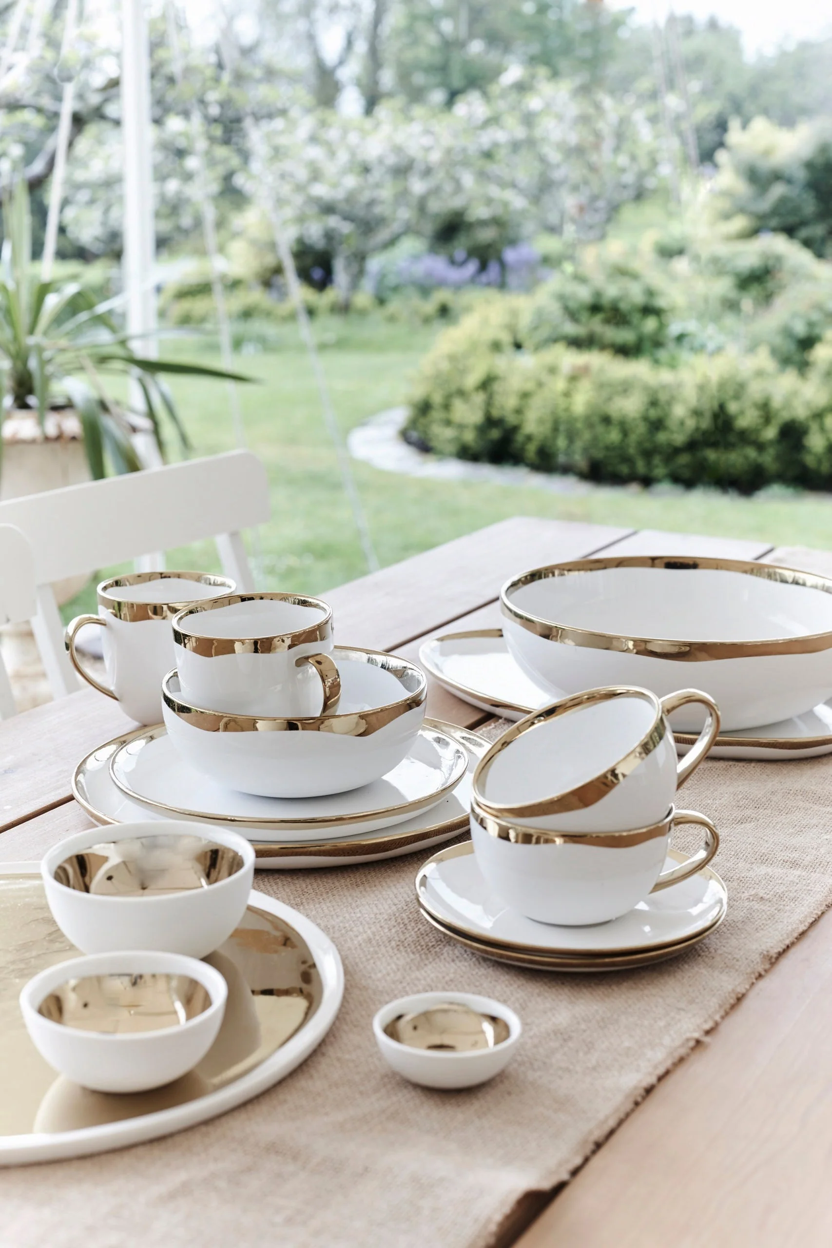 Dauville Dinner Plate in Gold - Set of 4 - Image 2
