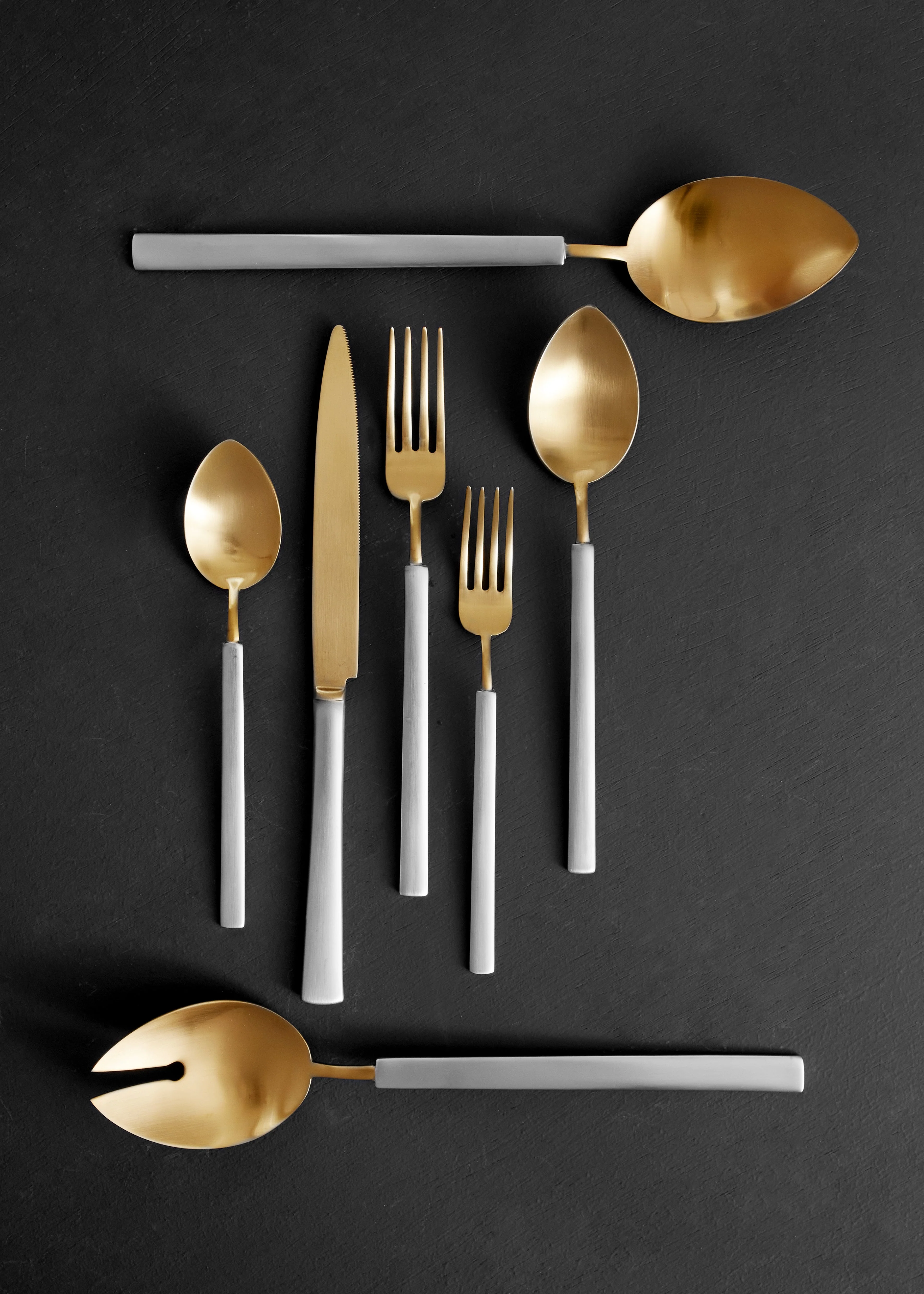 Hvar 2-Piece Salad Server Set in Matte Gold/Brushed Stainless Steel - Image 2