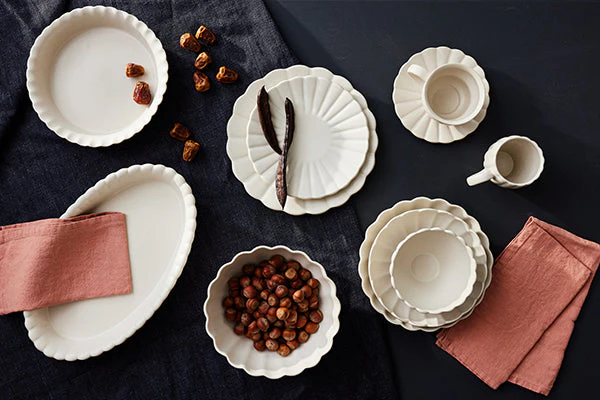 Lafayette Pearl White Oval Baker - Image 2