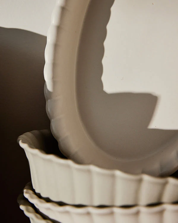 Lafayette Pearl White Round Baker - Image 3