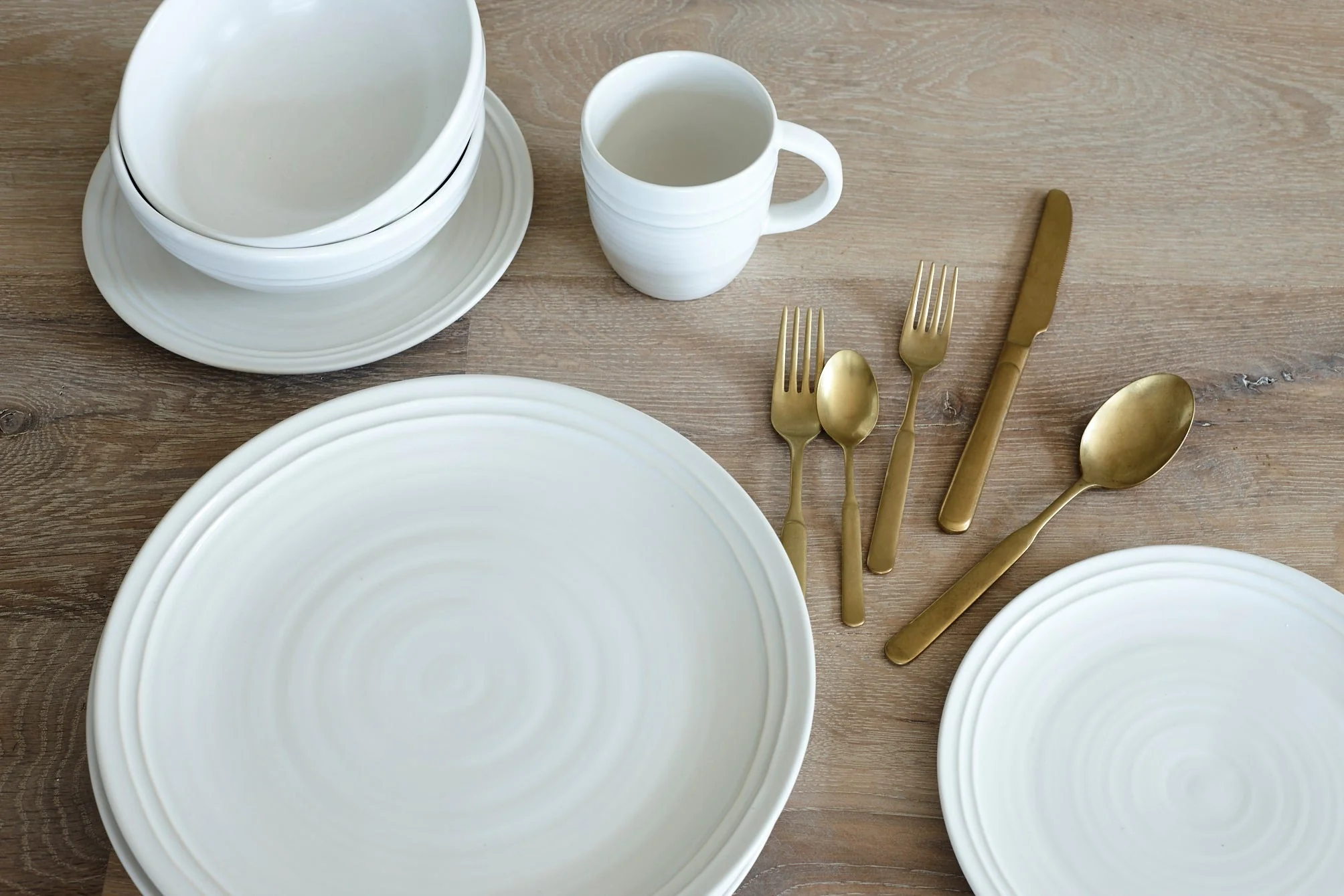 Lines Dinner Plate - White/White - Set of 4 - Image 3