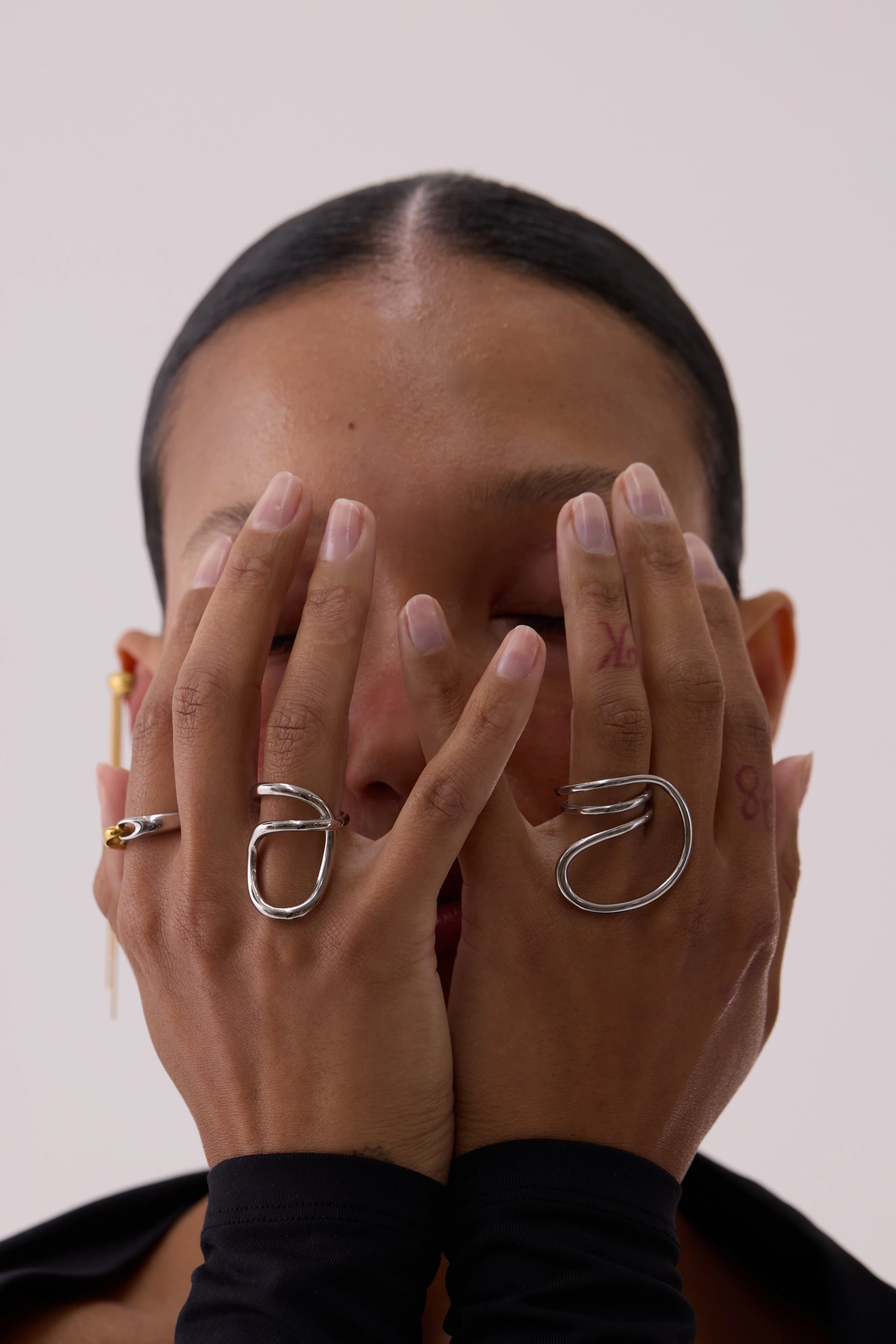 Mirela - Image 4
