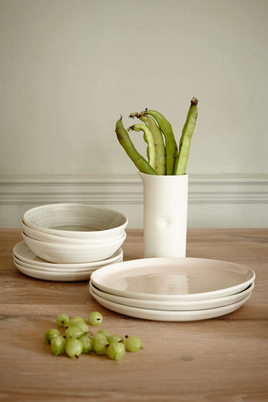 Pinch Dinner Plate in Pink - Set of 4 - Image 2