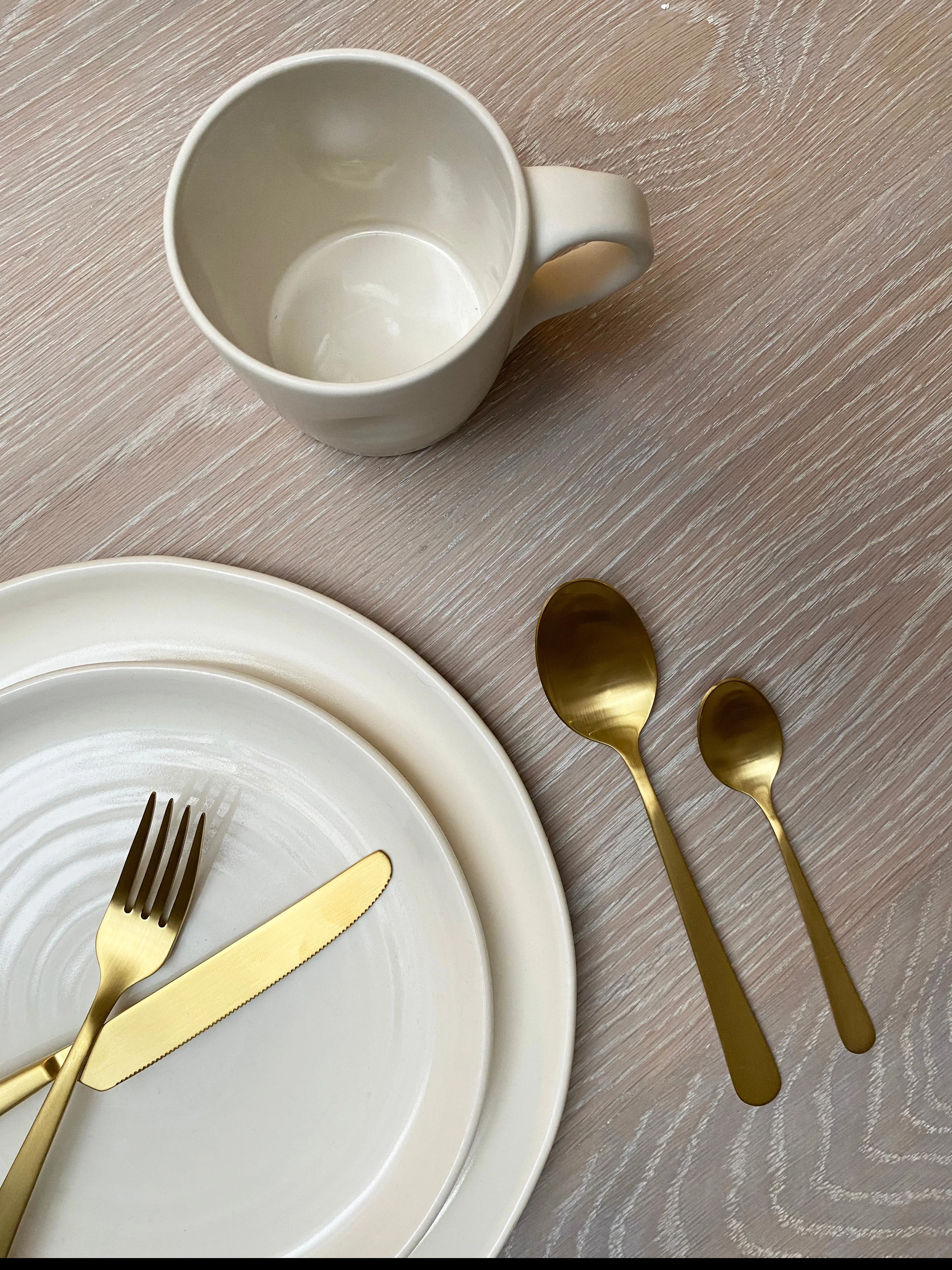 Pinch Dinner Plate in White - Set of 4 - Image 12