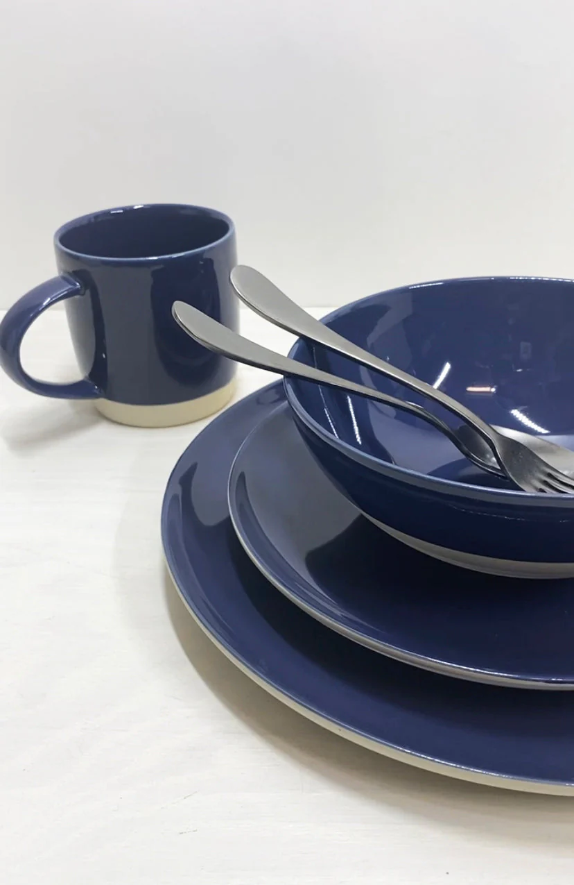 Shell Bisque Salad Plate Indigo - Set of 4 - Image 6